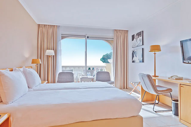 Van-der-Valk-Hotel-Barcarola-1